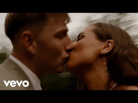 Nejmíň na život by AJ Brix - Album Art