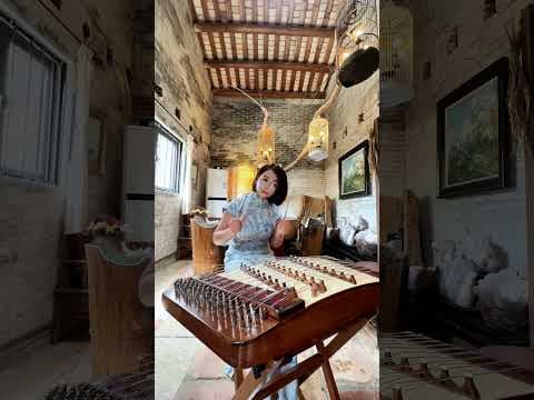 每晚現場表演,不要錯過咯,《最遠的你是我最近的愛》#大陸歌 #民乐 # #chinesemusic #cover #love #音樂 #china #sleepmusic by 中国民乐集锦Chinese folk music - Album Art