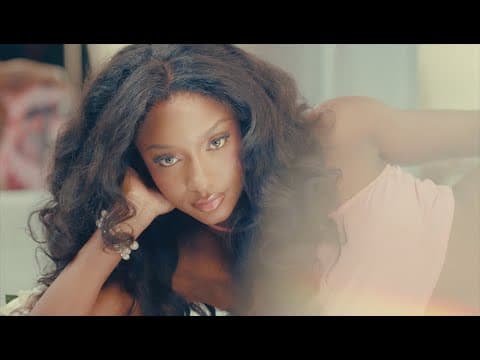 Commas by Ayra Starr - Album Art