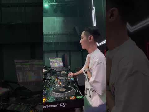 aku tenang #mrwolf #dj #remix #wolfly #dance #djipank #djremix # #party #electronicmusic by Mr. Wolf - Album Art