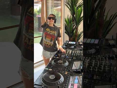 PUMP IT UP x FIRESTARTER - DJ GABI TECH HOUSE MIX π ENJOY MY NEW MIX FOR THE WEEKED πΆβ€οΈβπ₯π by dj_Gabi - Album Art