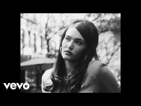 Die On This Hill by SIENNA SPIRO - Album Art