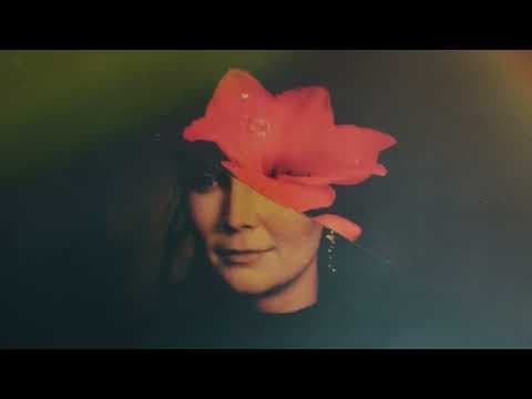 Voyage by Zoë Më - Album Art