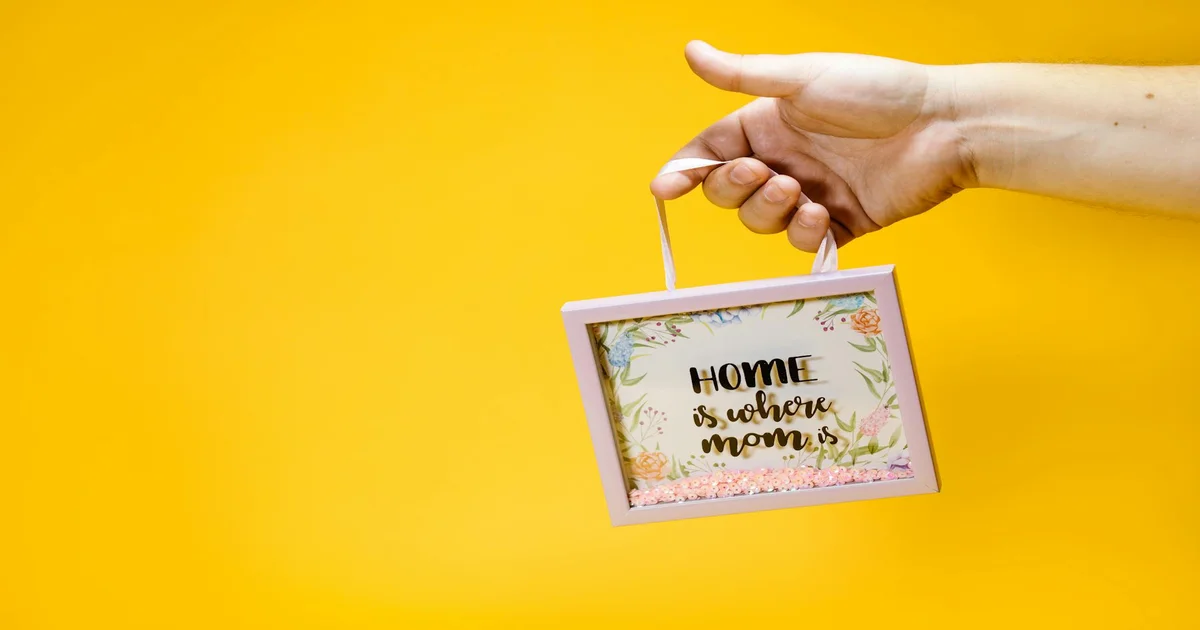 Hilary Duff Mom Chat - Hilary Duff Finally Addresses Mom Group Chat Drama, Confirms Kids Are “Fine”