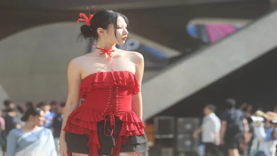 Laufey concert fashion - Laufey Concert Fashion Win Propelled Liu to Olympic Gold