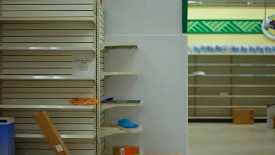 Mitski's Tender Performance - Mitski’s Tender Performance Creates Nationwide Pillow Shortage