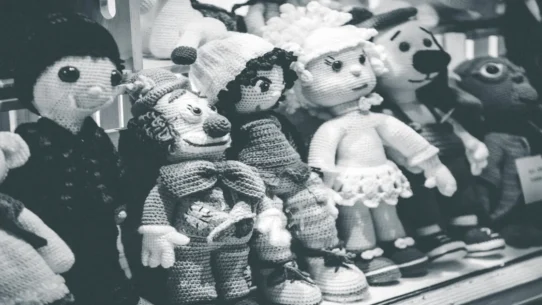 Mumford & Sons Prizefighter - Mumford & Sons 'Prizefighter' Album Chronicles Band's Epic Sock-Puppet Duels