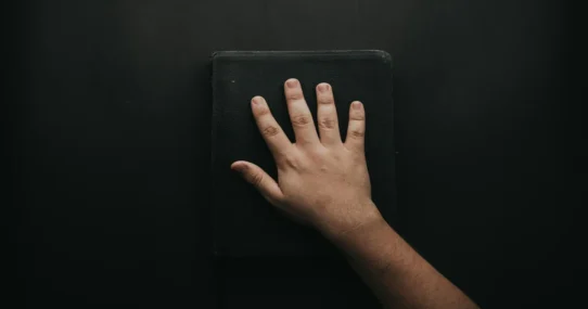 Dionne Warwick Final Album - Dionne Warwick's Final Album Demands Soul-Crushing Duets