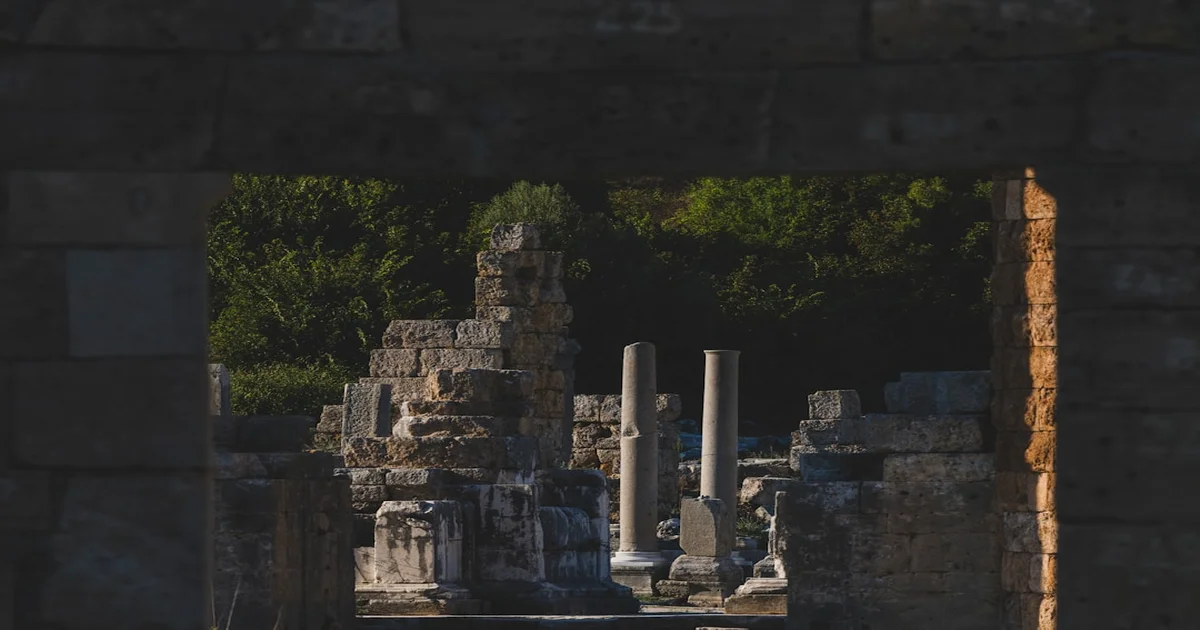 Earl Sweatshirt MIKE tour - Earl Sweatshirt and MIKE Announce Tour Dates, May Bring Back Actual Pompeii