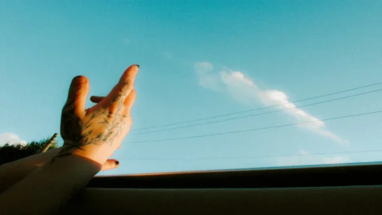 Gelli Haha Cloud - Gelli Haha's Cloud Commute Raises Existential Questions for DMV Officials