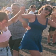 Jessie Ware Automatic - Jessie Ware Automatic Triggers Mass Involuntary Dance Epidemic