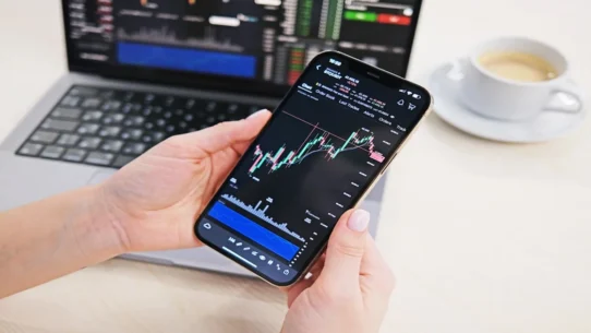 Meta's Threads - Kalshi Adds Threads Sharing, Market Bets on App's Continued Existence