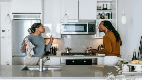 Lindsey Buckingham Stevie Nicks - Lindsey Buckingham Hints At Stevie Nicks Reunion, Blames 'Cosmic Alignment'