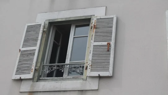 MacBook Neo Windows - MacBook Neo Users Revel in Newfound Freedom to Run Windows (And Then Repair It)