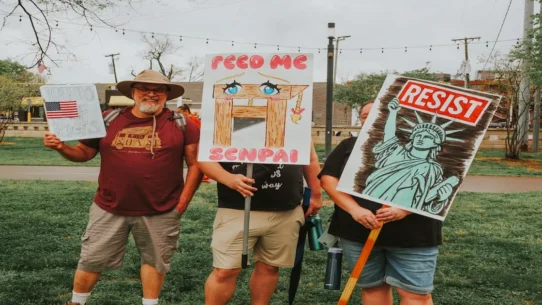 No Kings Protests - No Kings' Protests Expand Targets to Fast-Food Chains, Playing Cards