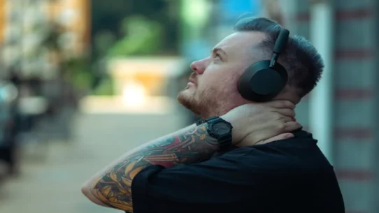 Dinastía deluxe songs - Peso Pluma’s ‘Dinastía’ Deluxe Edition Inspires Existential Dread Among Critics