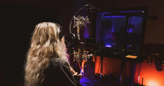 Pop Music Overload - Pop Queens Studio Blitz Sparks Global Meltdown