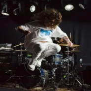 Snail Mail Tractor Beam - Snail Mail Unveils "Tractor Beam" Song, Uses Actual Tractor Beam on Fallon