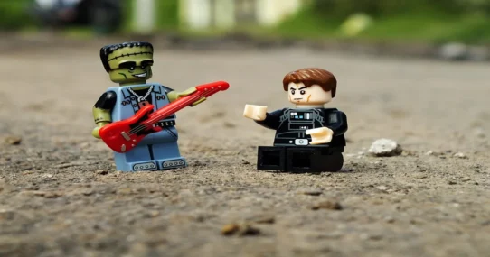 The Pretty Reckless Album - The Pretty Reckless Announce 'DEAR GOD,' Prepare for Global Confession