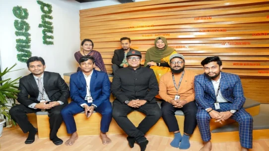 Billboard China SPOTLIGHT - Billboard China SPOTLIGHT Issues Shine on Artists with Zero Discography