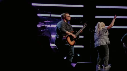 Hayley Williams Covers Cover Me Up - Hayley Williams Covers 'Cover Me Up' To Remind Everyone About Morals