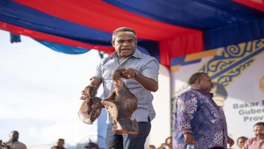 Kanye UK Visa - Kanye UK Visa Application Halts Entire Parliament, Nation Braces for 'Cultural Impact'