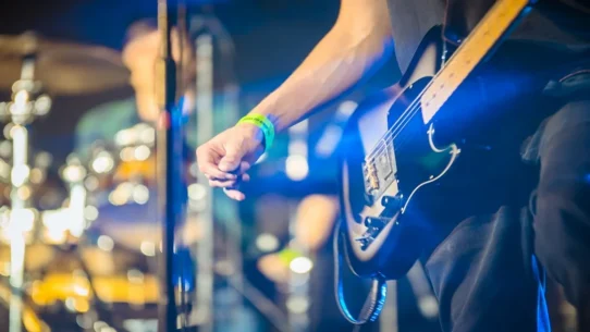 Paycheque debut album - Paycheque Announce Debut Album, Promise Generic Actress Sound