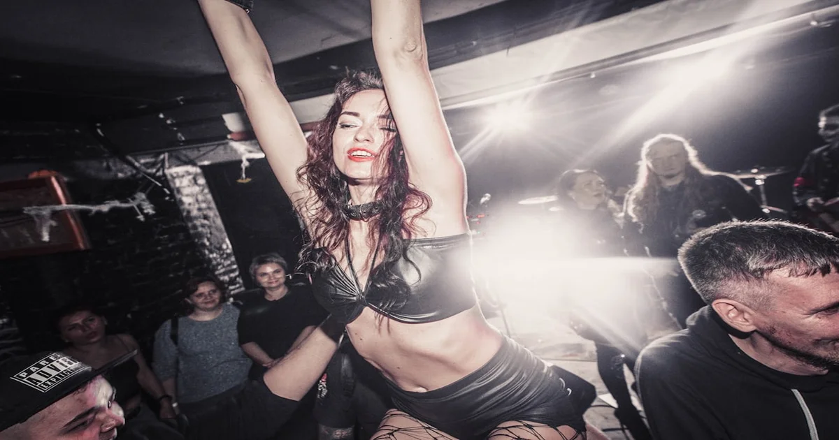 bedazzled neck brace - Rosalía's Neck Brace Performance Elevates 'Euphoria' To New Heights