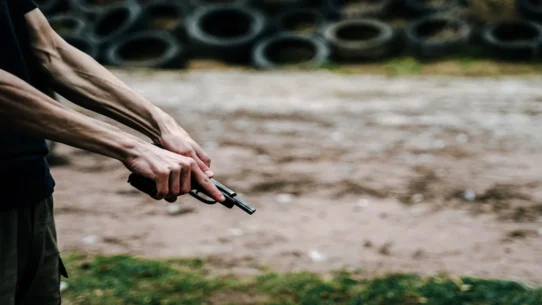 Rubber Band Gun - Rubber Band Gun Shoots New Single, 'Frodoboy,' Aiming for Ear