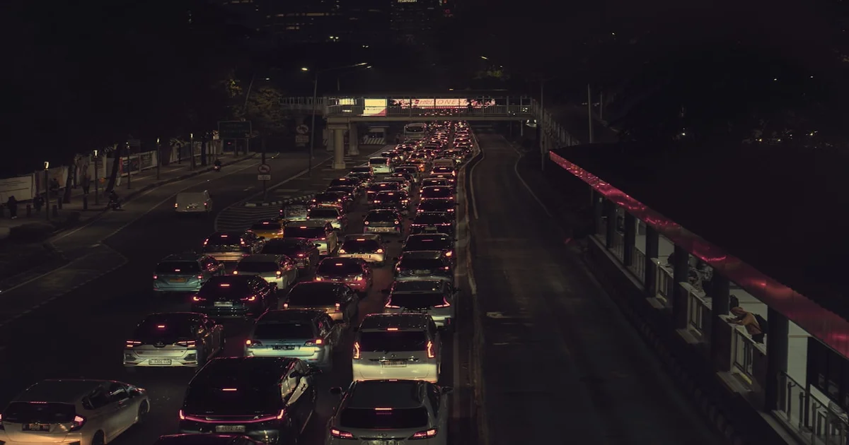 No Driver - Widowspeak’s “No Driver” Captures Existential Dread Of Traffic Jams