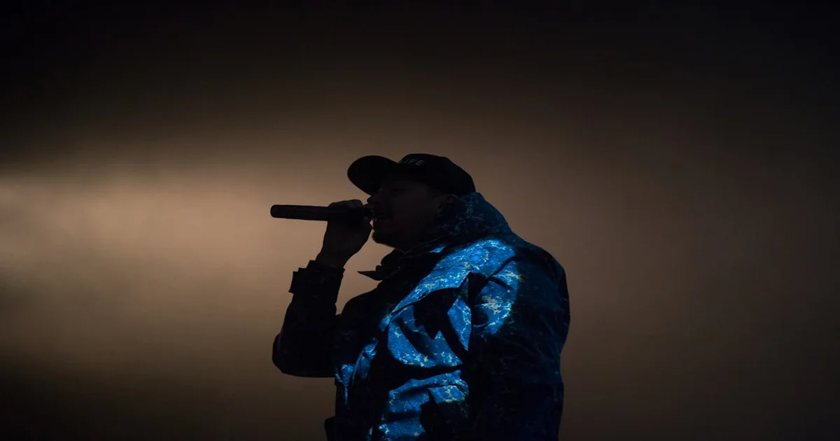 Roots Picnic comeback - Jay-Z Uses Roots Picnic Comeback For Epic Diss Track Barrage